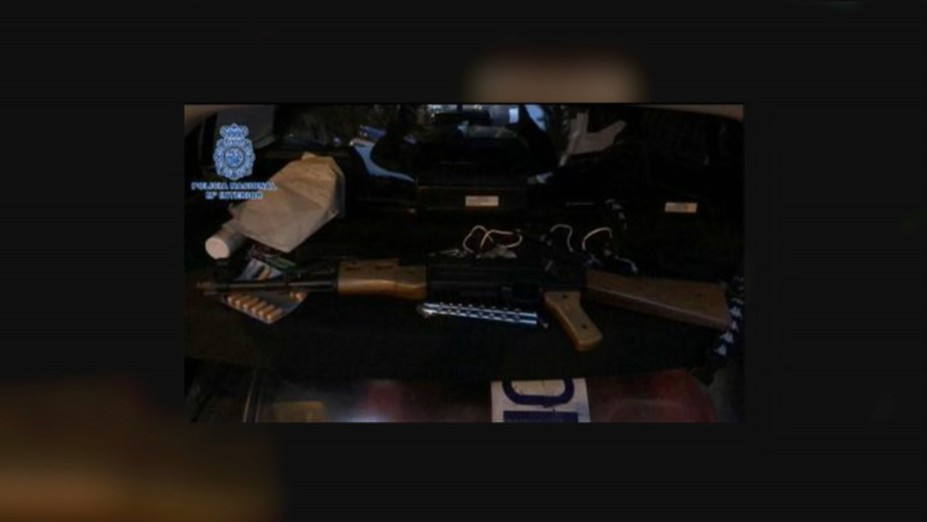 Detenidos los dos jóvenes que se hacían pasar por terroristas en Chamberí