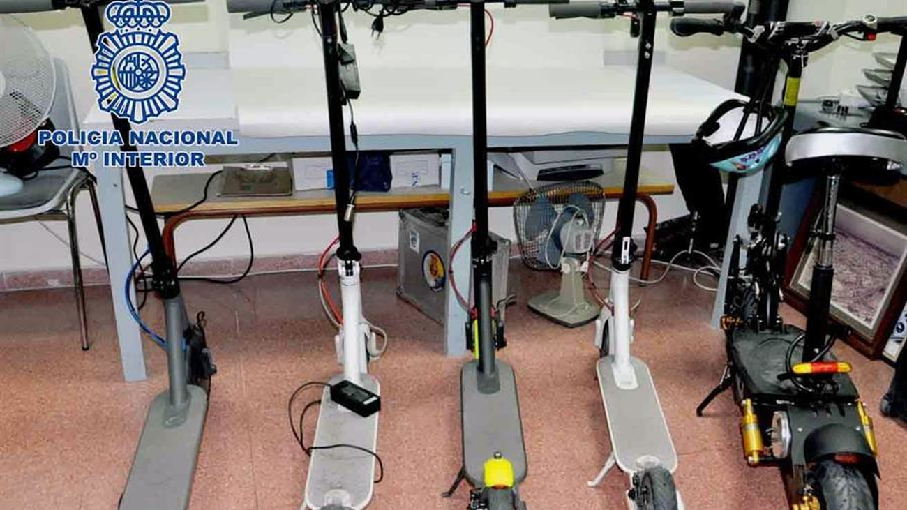 Cae en Alcobendas y 'Sanse' un grupo  de traficantes que usaban patinetes para repartir la droga