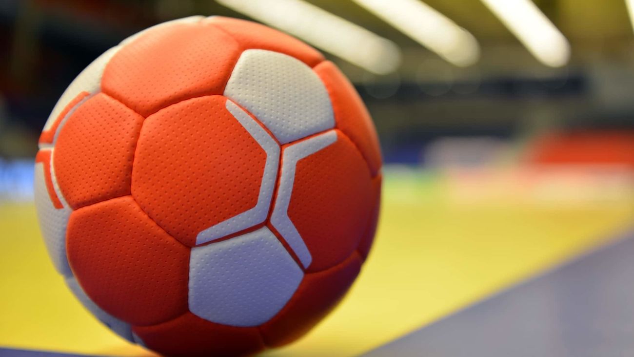 Entrevistamos a Jaime Calvo y a Damián Álvarez sobre la Copa Burbuja de balonmano