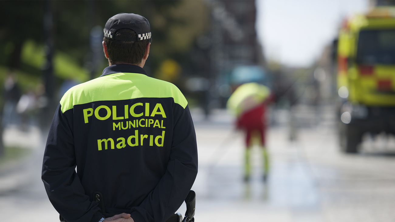 Más de 500 policías municipales evitarán aglomeraciones en la llegada de la Vuelta a Madrid