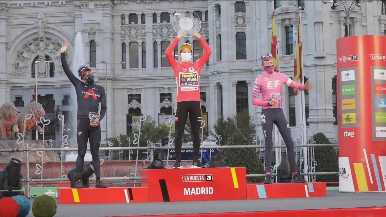 Almeida y Villacís reciben a los ganadores de la Vuelta Ciclista a España 2020