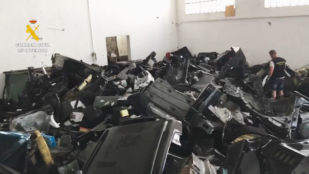 Negocios legales servían de tapadera para el robo de coches de lujo en la periferia de Madrid