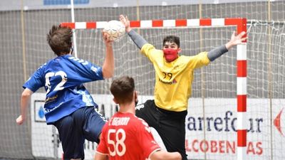 Arrancó la Copa Burbuja de balonmano con nuevo formato