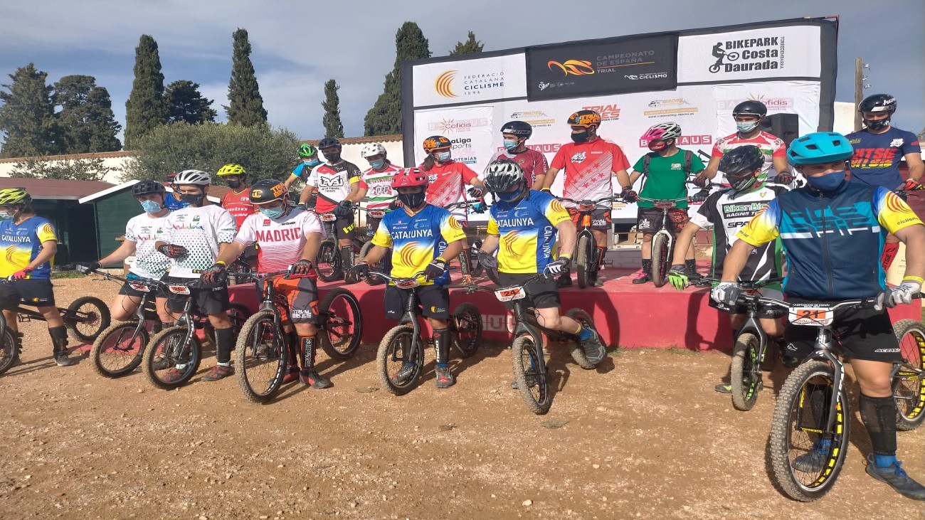 Los madrileños Vera Barón y Borja Conejos, campeones de España de Trial Élite