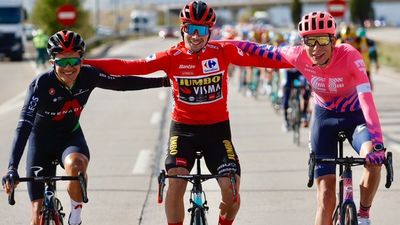 Javier Guillén: "En lo deportivo, esta Vuelta ha sido un carrerón"