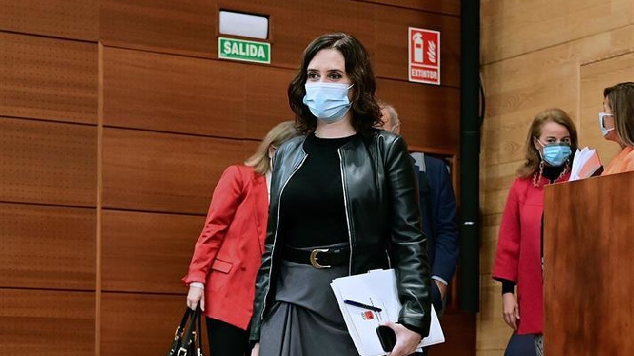 Ayuso da negativo en covid-19 y afirma que mantiene anticuerpos