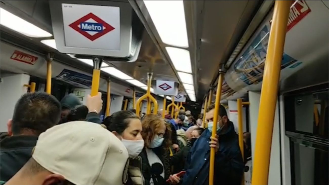 Madrid  activa el dispositivo especial de movilidad por Navidad en el Metro
