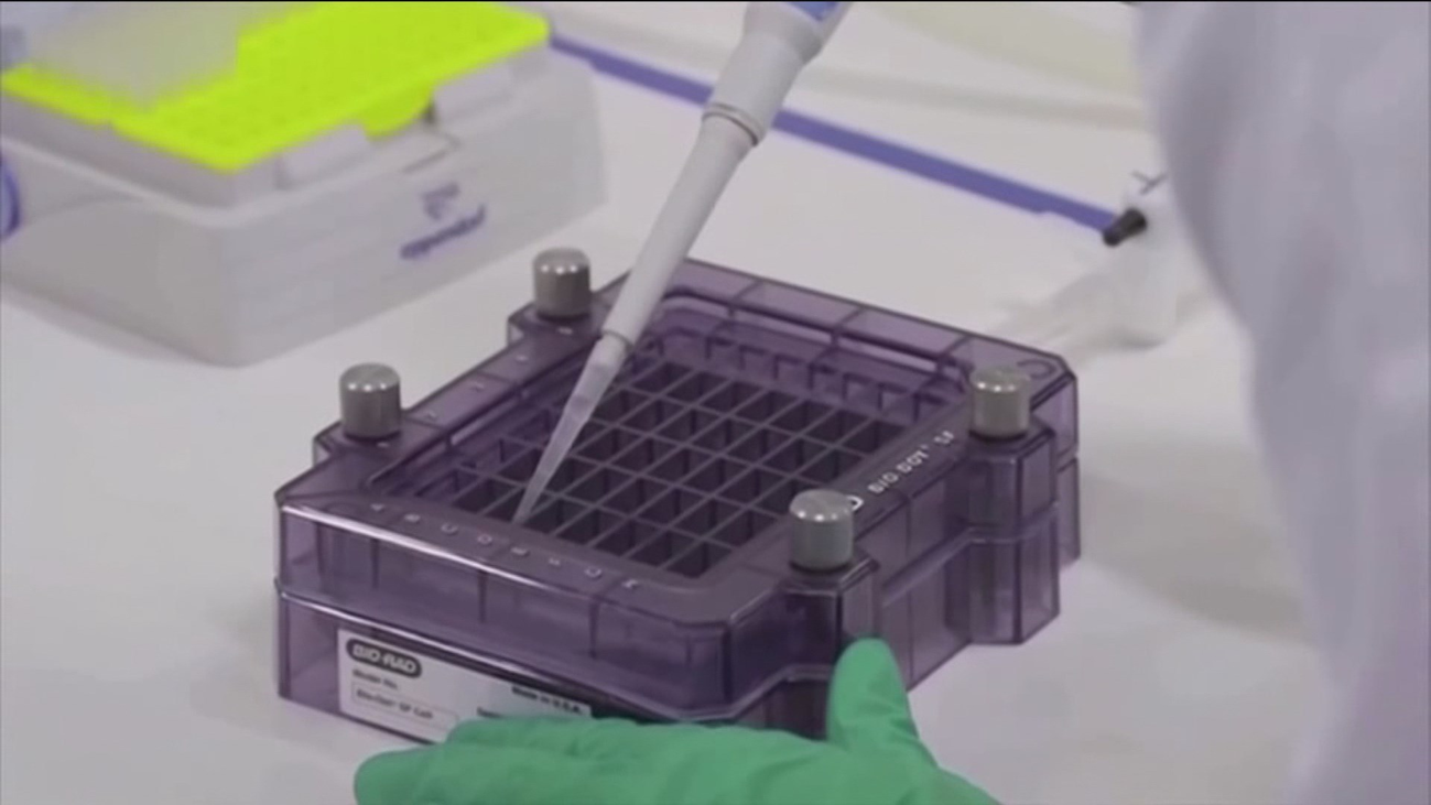 La euforia en las bolsas contrasta con la cautela con que ha sido recibida la vacuna Pfizer en la calle