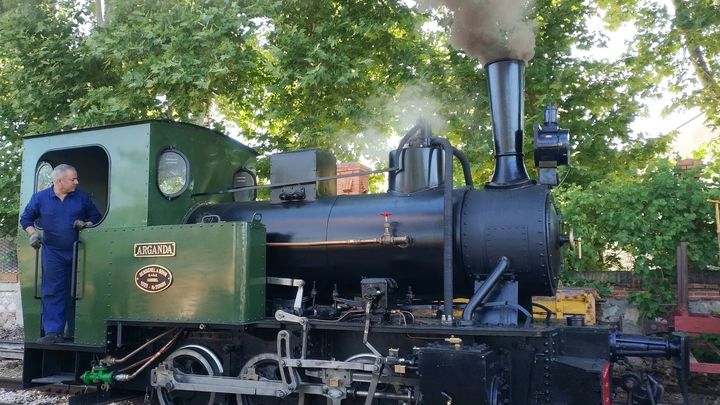 Locomotora 'Arganda' restaurada por la asociación 'Vapor Madrid' / VAPOR MADRID