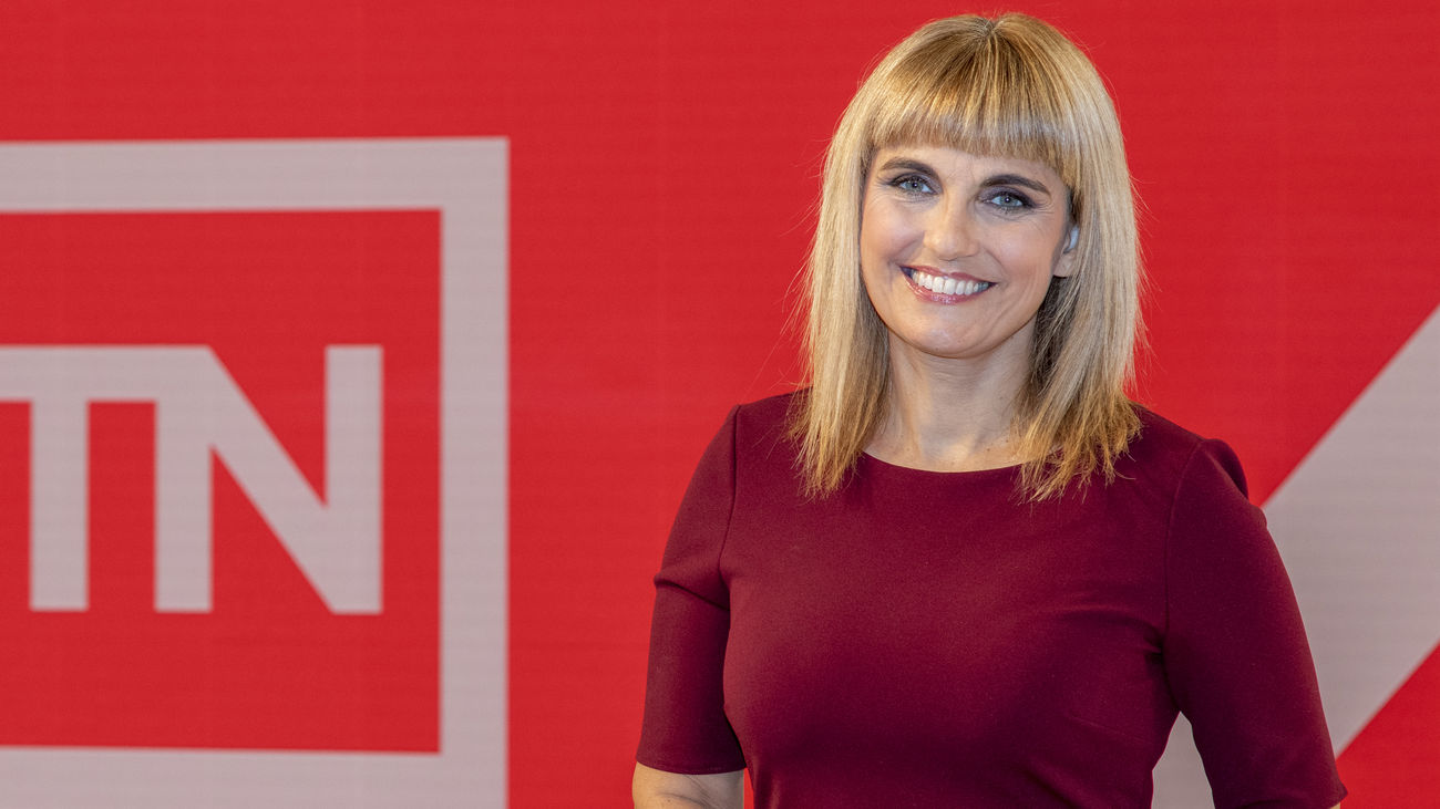 #TelemadridSubeLaCuesta El Telenoticias 1 de Lourdes Maldonado celebra el Día de las Librerías desde la Cuesta de Moyano