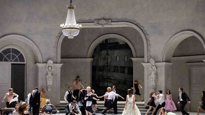 El Teatro Real se sobrepone en tierra firme a la maldición de 'Rusalka'