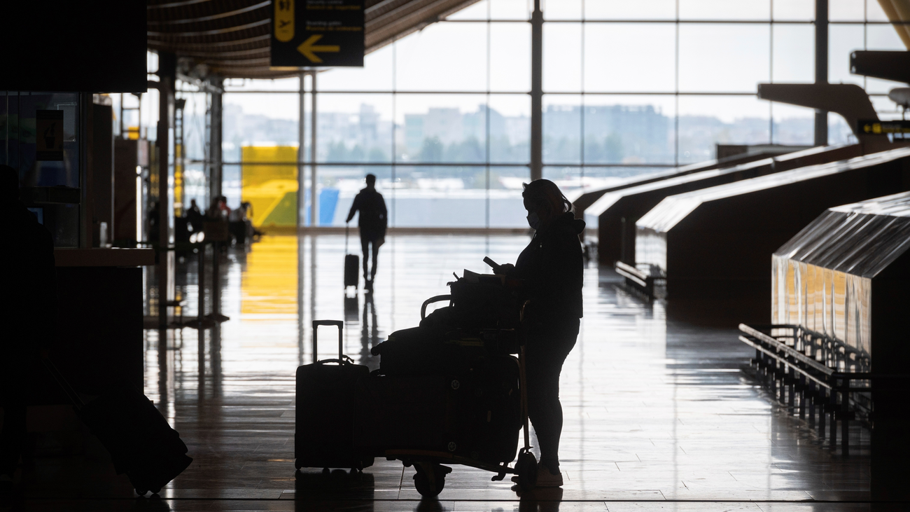 Prudencia y escasas salidas de madrileños por carretera o tren