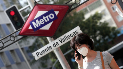 Se acaban las restricciones en algunas zonas de Vallecas y tras 40 días los vecinos recuperan la movilidad