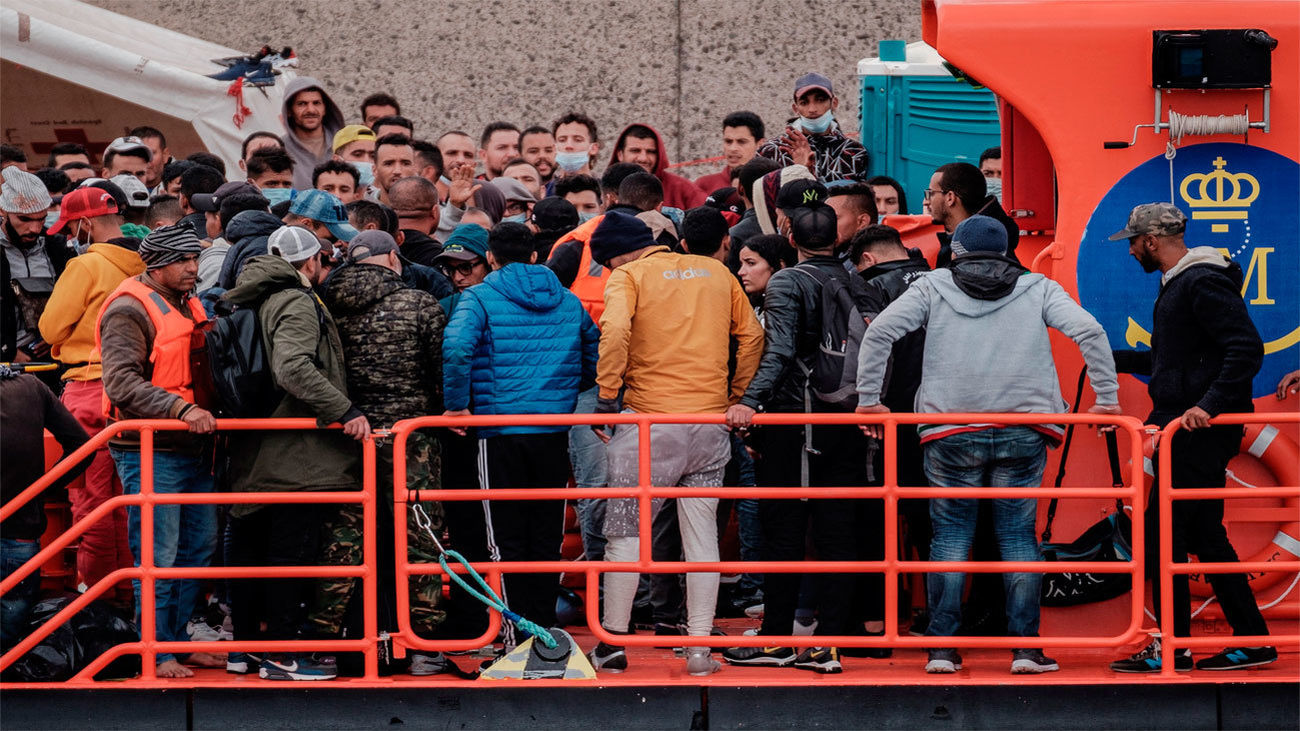 Salvamento traslada a Gran Canaria a 341 migrantes que viajaban en 9 pateras