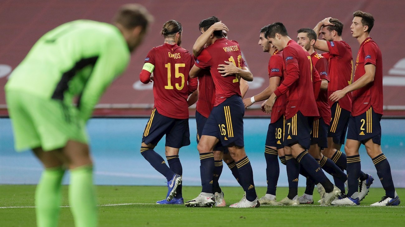 España, de las dudas al partido perfecto