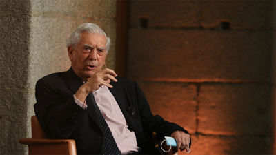 Vargas Llosa reivindica el español como lengua común en el Día de la Constitución