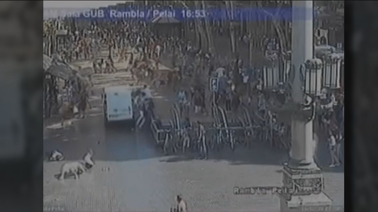 El tribunal visiona los vídeos del atropello masivo en La Rambla de Barcelona