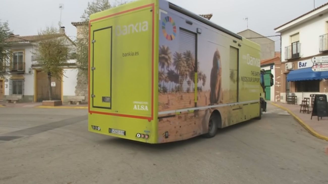 La odisea de vivir en un pueblo sin cajero