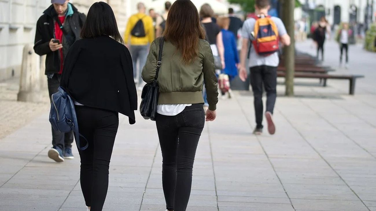 Condenando a 60 días de arresto domiciliario por decir un piropo a una chica