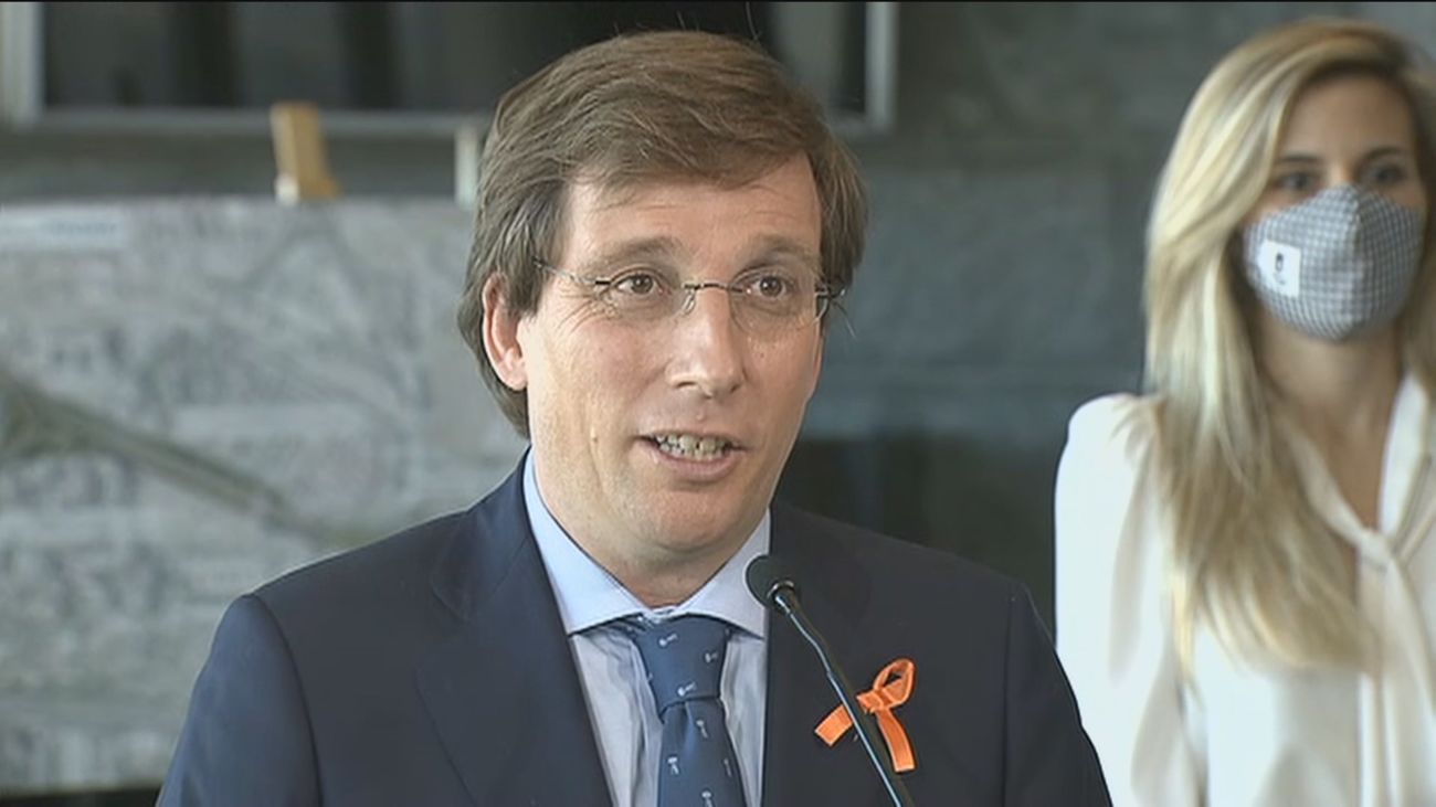 Almeida agradece a los madrileños que no se hayan producido  aglomeraciones durante el puente de la Constitución