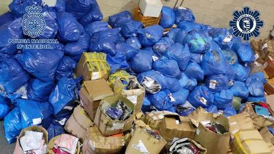 Golpe a la falsificación de ropa de deporte en Parla