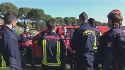 Así se preparan los bomberos de la Comunidad de Madrid para intervenciones en montaña