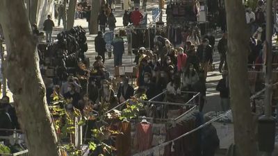 El Rastro de Madrid vuelve a latir