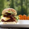 Un restaurante de Malasaña regala 500 hamburguesas veganas