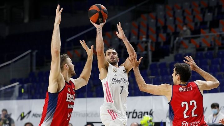 Campazzo ante el Manresa / @rmbaloncesto