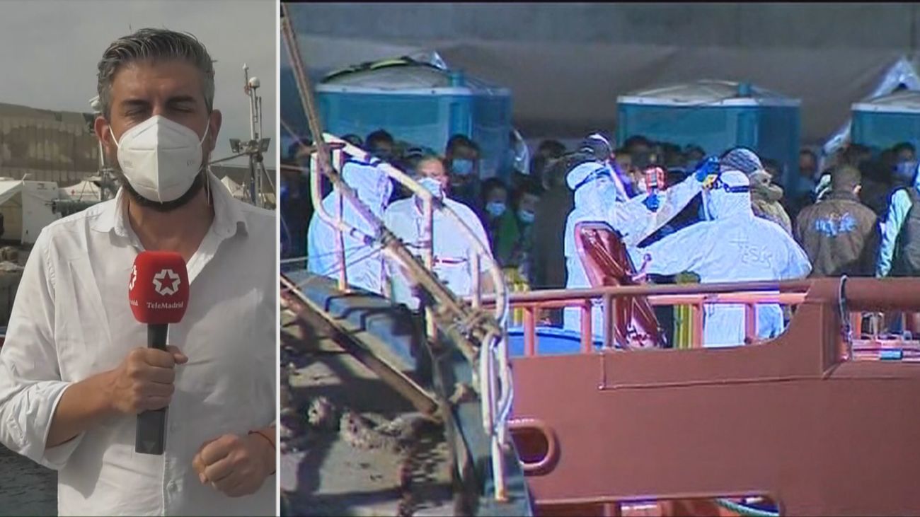 Continua la llegada masiva de cayucos a Canarias y crece la cifra de acogidos en el puerto de Arguineguín