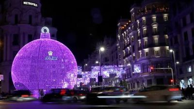 Una app con audiodescripción acerca las luces de Navidad de Madrid a personas con discapacidad