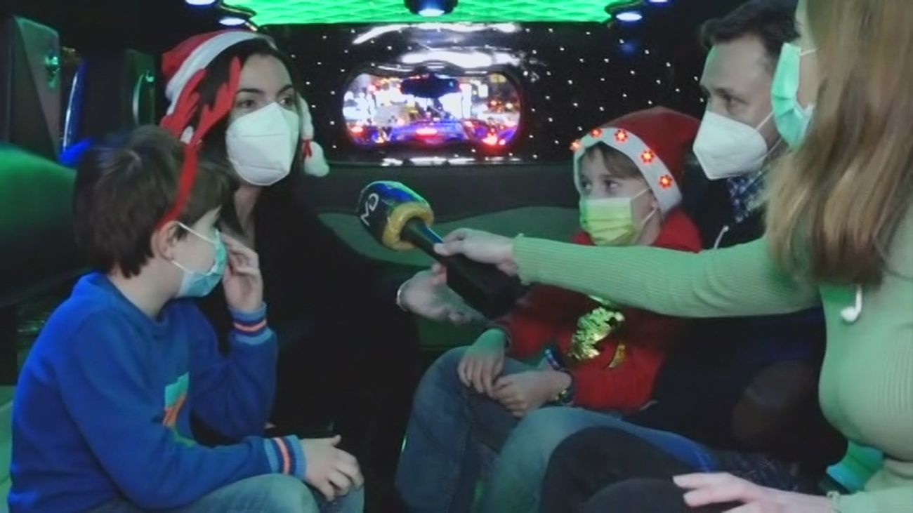 Una limusina para recorrer las luces de Navidad en Madrid