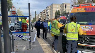 Arrolladas dos mujeres por un turismo tras colisionar con una ambulancia en Latina