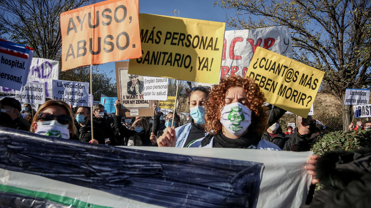 Ausencias, manifestaciones y discrepancias en la inauguración del Hospital Isabel Zendal