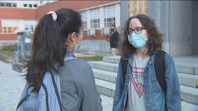 Muchos universitarios de Madrid no viajarán a sus lugares de origen por temor a contagiar a sus familias