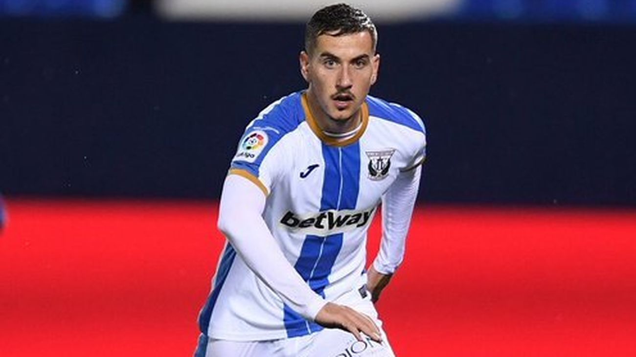 Javi Hernández: "Con las manos en el área no sabes a qué atenerte"