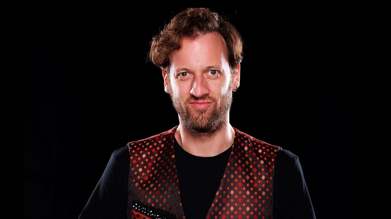 Edu Soto nos presenta 'Post!', una comedia para "empezar a hablar en pasado de esta época gris"