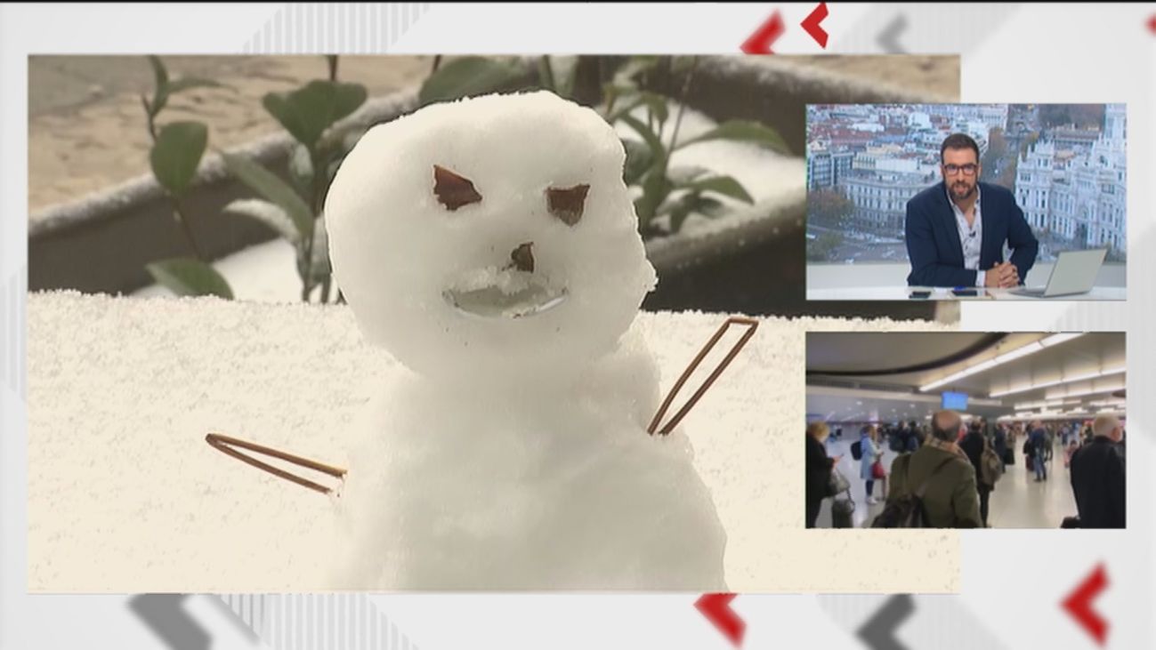 Comerciantes y hosteleros de Miraflores de la Sierra  cuelgan el cartel de completo este Puente con las primeras nevadas