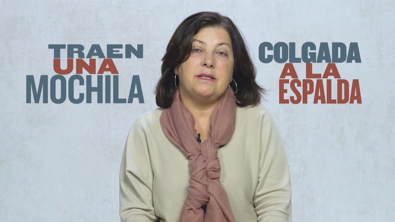 "Traen una 'mochila' colgada a la espalda"