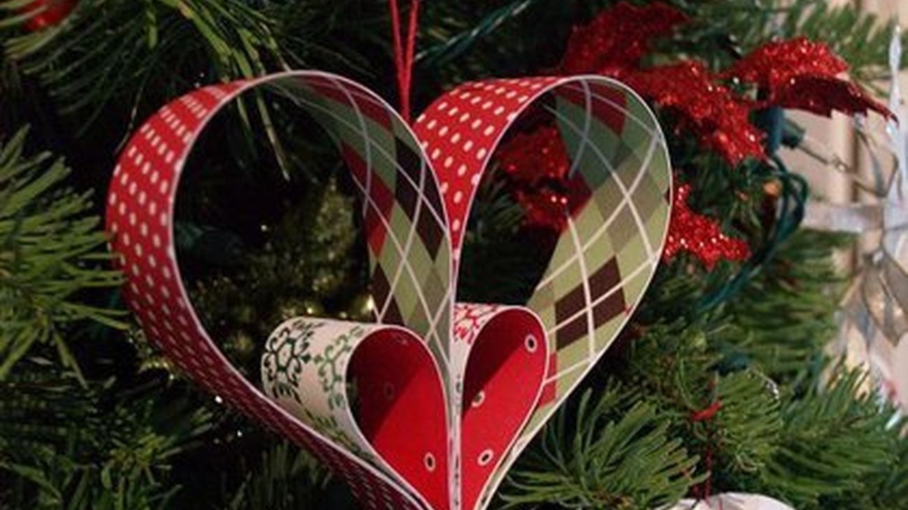 Los madrileños aprovechan para decorar la casa por Navidad