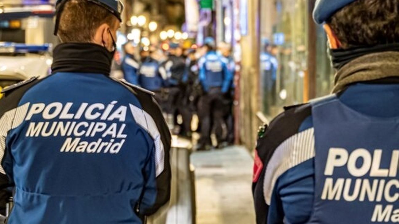 Detenido un policía municipal de Madrid  por abusar de un joven en La Elipa