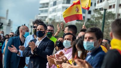 Abascal critica que el Gobierno "haga noticias" del chat de militares cuanto está en el "chat de ETA" para aprobar los Presupuestos