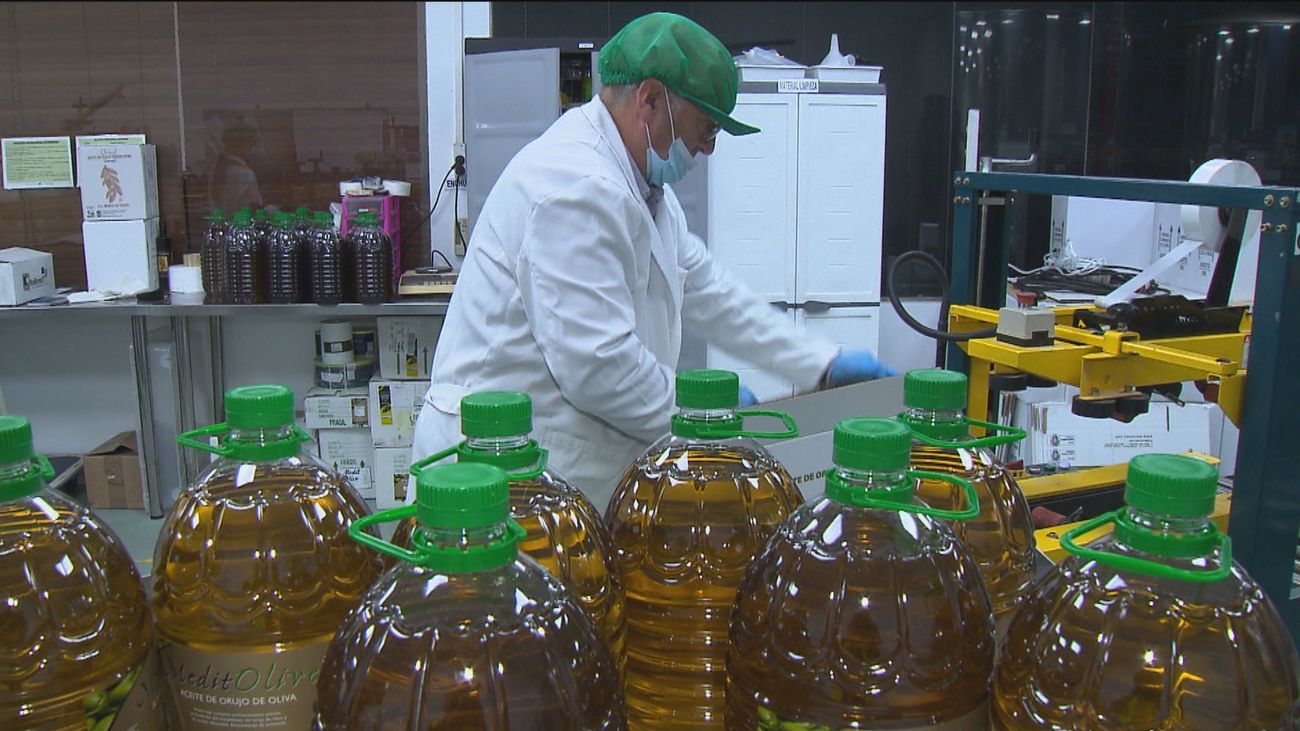 El aceite de orujo, “el mejor para freír del mundo”