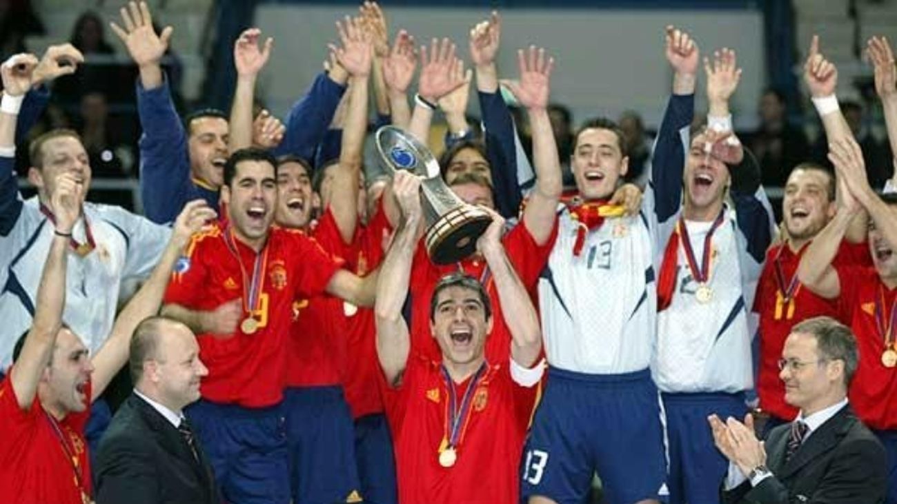 Julio García Mera revive el 20º aniversario del primer Mundial de España en fútbol sala