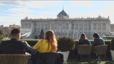 Brunch con vistas al Palacio Real, alojamiento y espectáculo