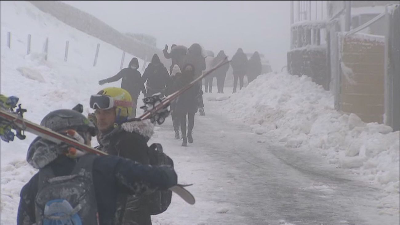 Avalancha de madrileños en la Sierra también en el último día de puente
