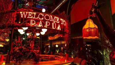 La exótica selva que esconde este restaurante en pleno centro