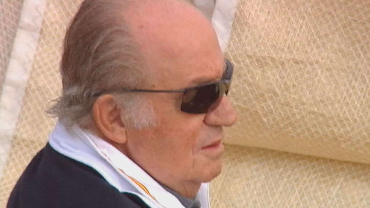 Al Gobierno no le consta que el rey Juan Carlos vaya a volver a España en navidad