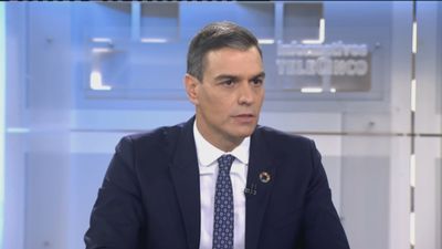 Sánchez ve "gravísimo" que Ayuso suscriba la carta de los militares retirados