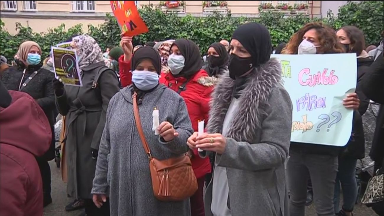 Nueva concentración de vecinos de la Cañada Real tras 3 meses de cortes de luz